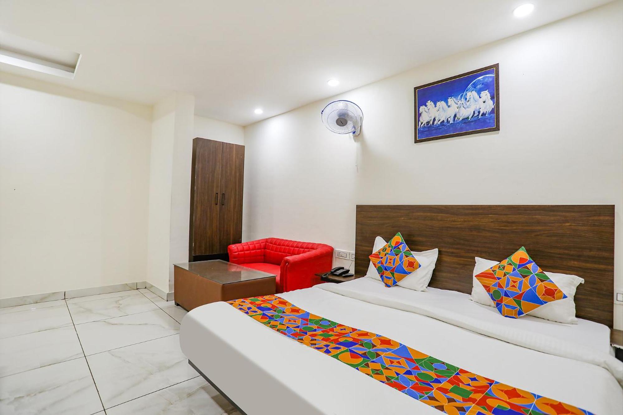 Fabhotel Kinsfolk Ghaziabad Exterior foto